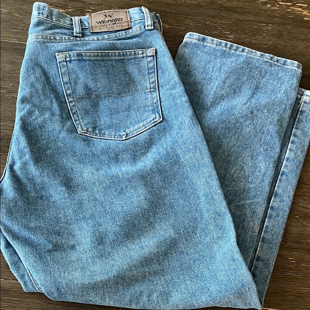Wrangler Men's Light Blue jeans